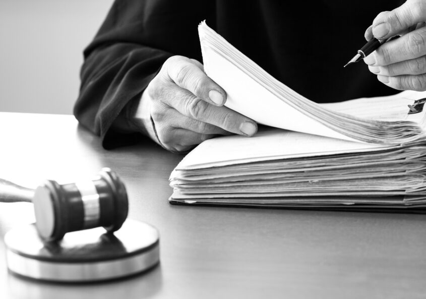 La signification des jugements sanctionnée par la Cour constitutionnelle